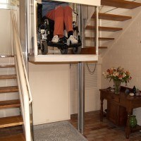 Roll-through Lift almost up stairs
